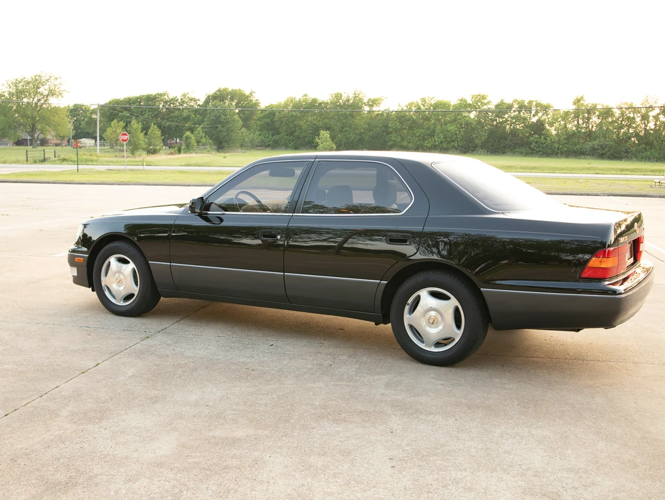 1998 Lexus LS 2nd Gen - Image 11 of 31