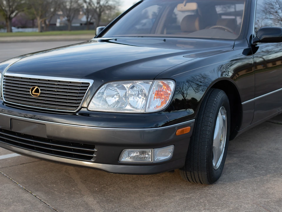 1998 Lexus LS 2nd Gen - Image 21 of 31