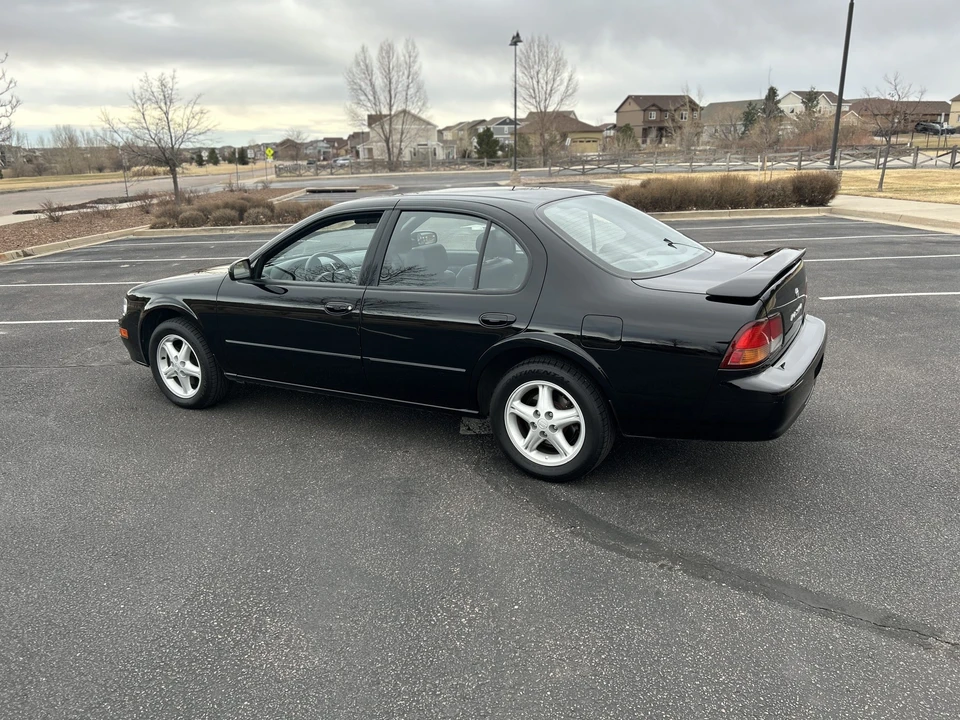 1999 Nissan Maxima 4th Gen - Image 8 of 31
