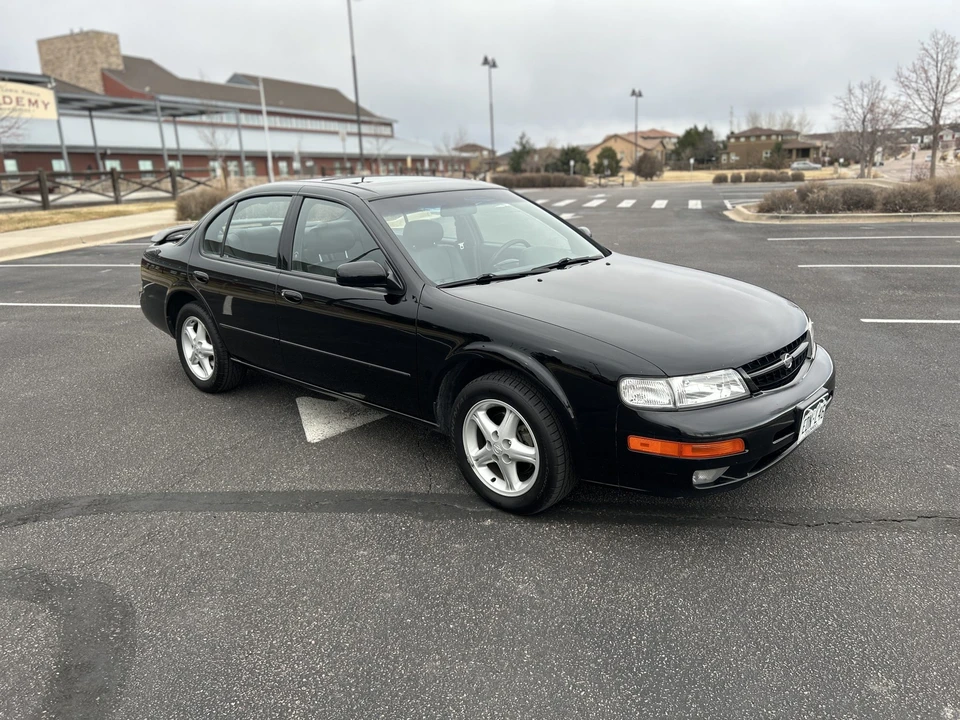 1999 Nissan Maxima 4th Gen - Image 2 of 31
