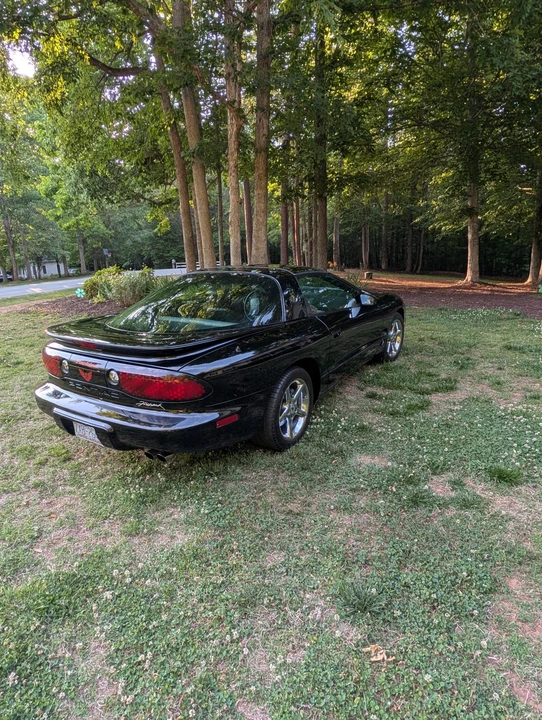 1999 Pontiac Firebird Formula 4th Gen - Image 9 of 31