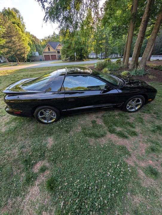 1999 Pontiac Firebird Formula 4th Gen - Image 11 of 31