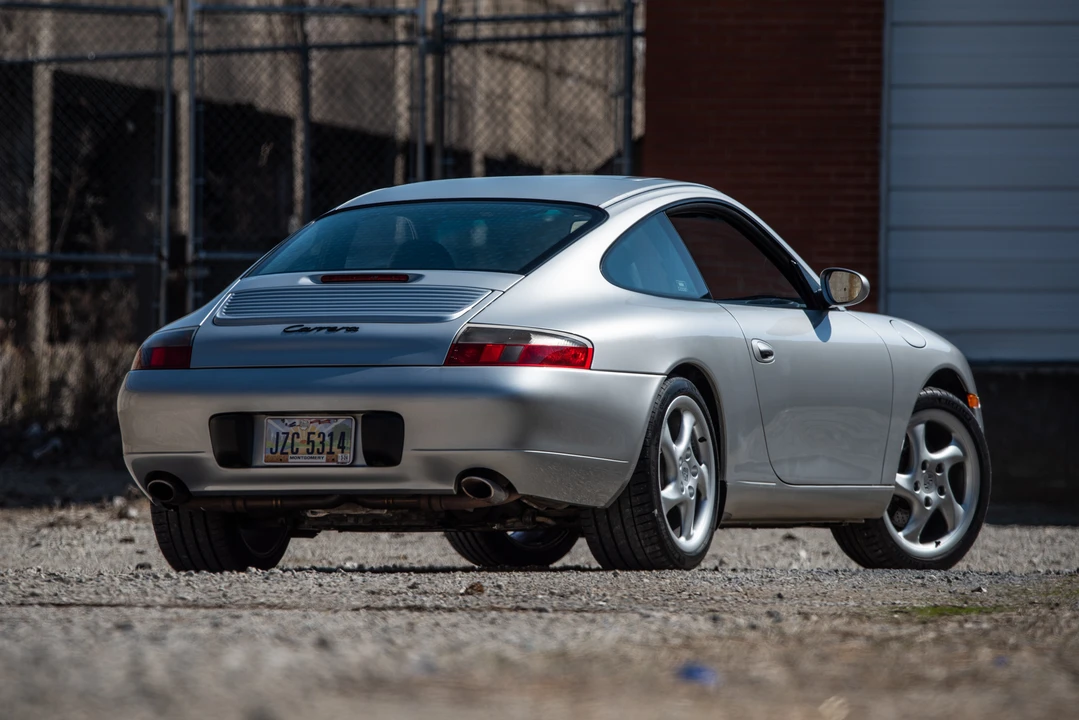1999 Porsche 996 Carrera - Image 14 of 31
