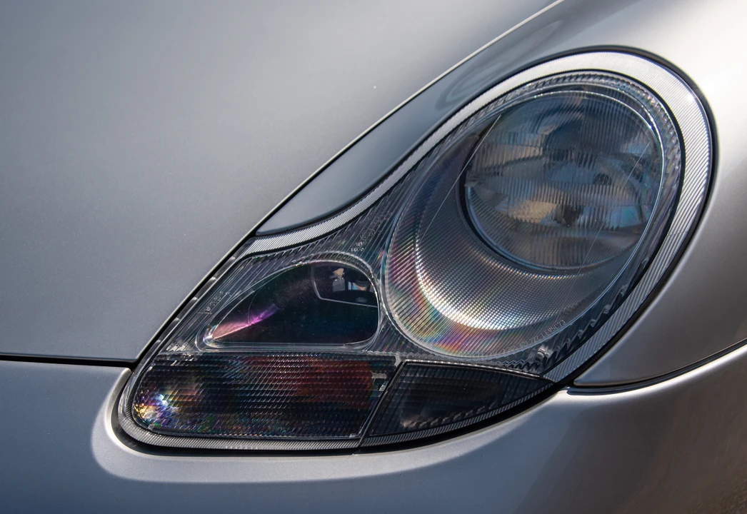 1999 Porsche 996 Carrera - Image 28 of 31