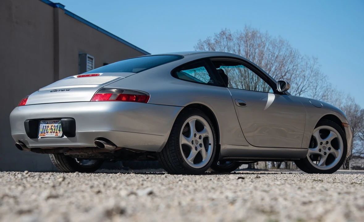 1999 Porsche 996 Carrera - Image 18 of 31