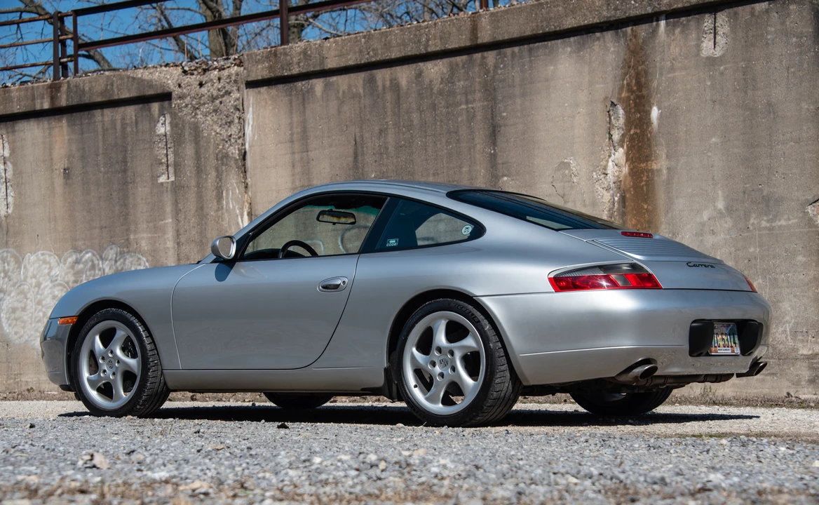 1999 Porsche 996 Carrera - Image 11 of 31