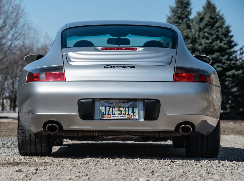 1999 Porsche 996 Carrera - Image 12 of 31