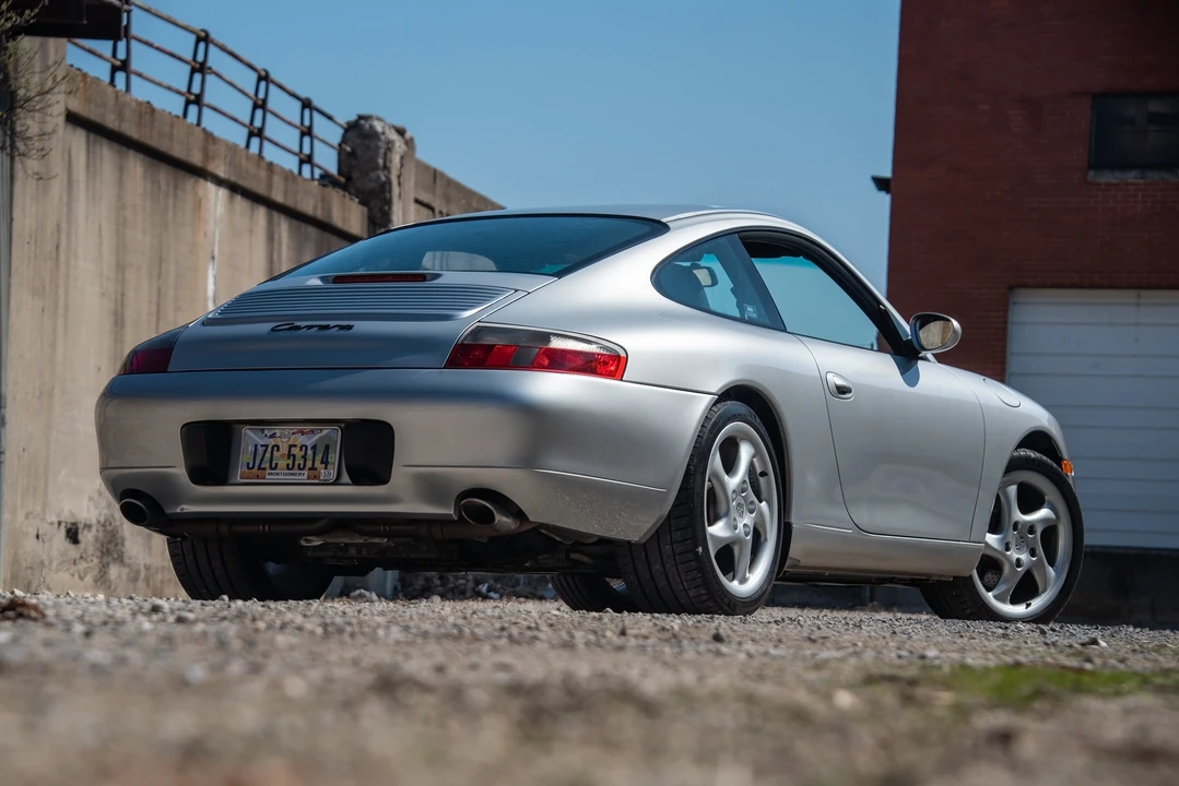1999 Porsche 996 Carrera - Image 13 of 31