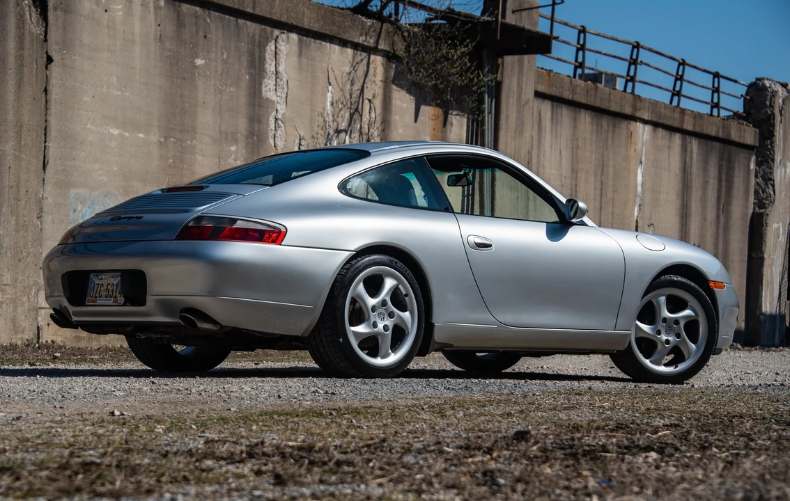 1999 Porsche 996 Carrera - Image 19 of 31