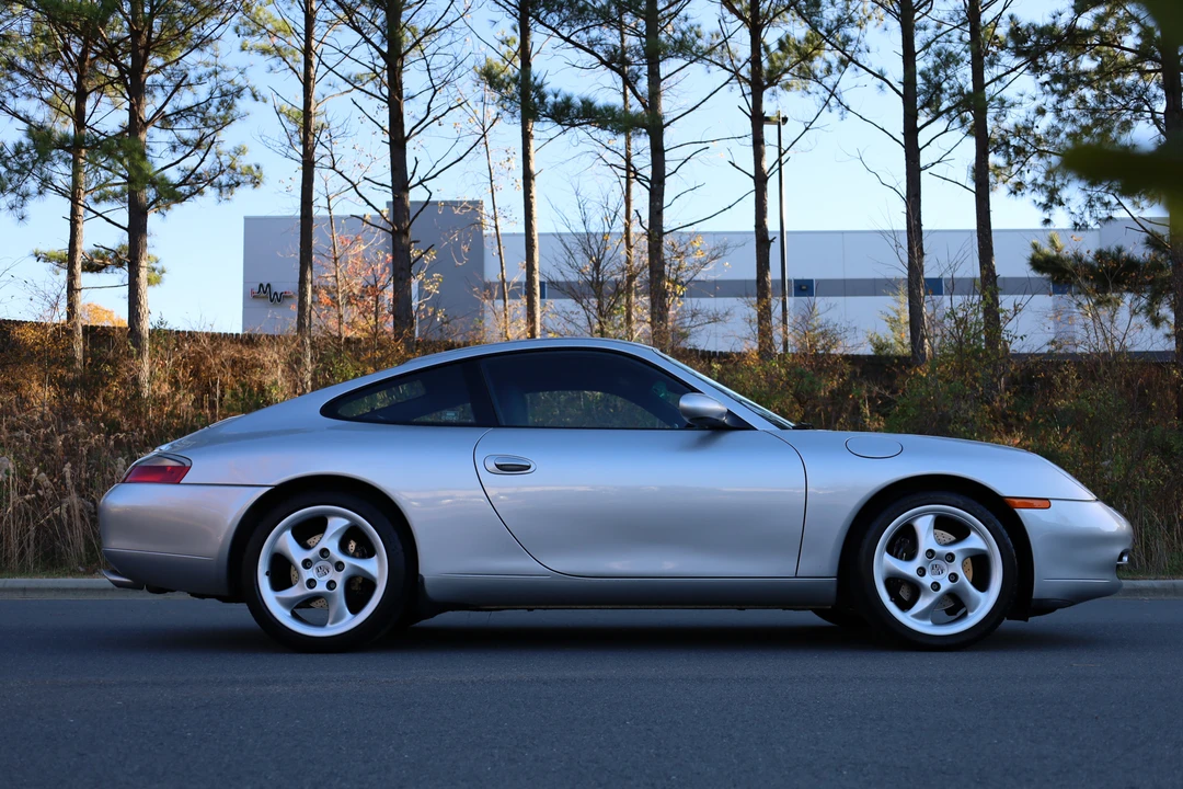 1999 Porsche 996 Carrera - Image 30 of 31