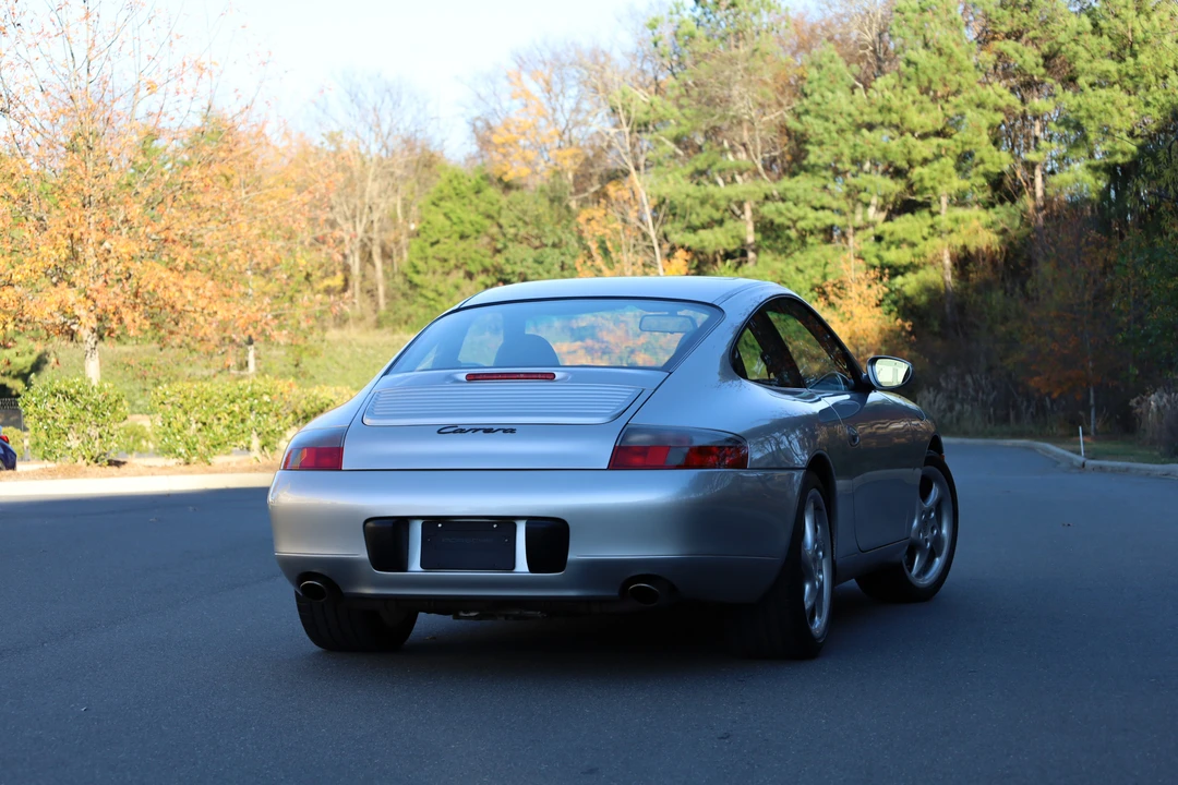 1999 Porsche 996 Carrera - Image 24 of 31