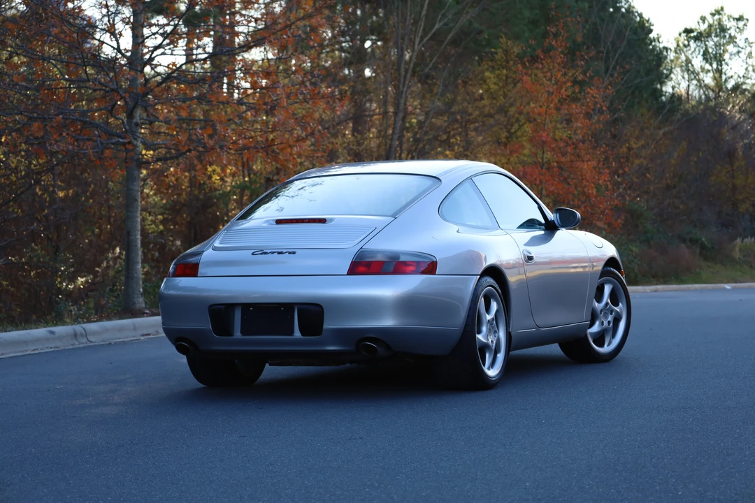 1999 Porsche 996 Carrera - Image 26 of 31