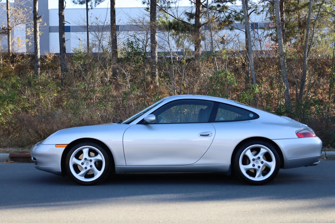 1999 Porsche 996 Carrera - Image 12 of 31