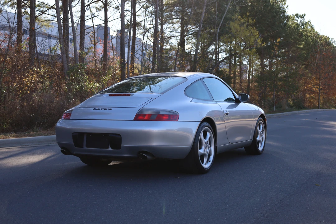1999 Porsche 996 Carrera - Image 25 of 31