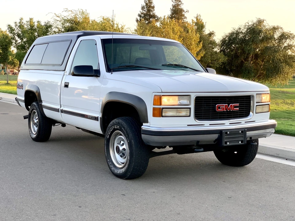 2000 GMC Sierra 1st Gen - Image 12 of 31