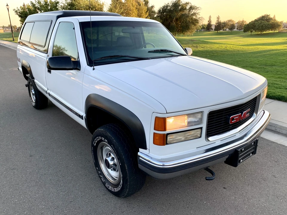 2000 GMC Sierra 1st Gen - Image 9 of 31