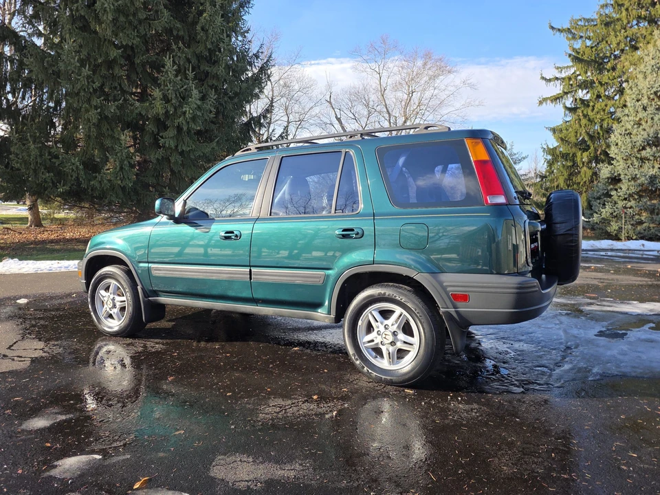 2000 Honda CR-V 1st Gen - Image 14 of 31