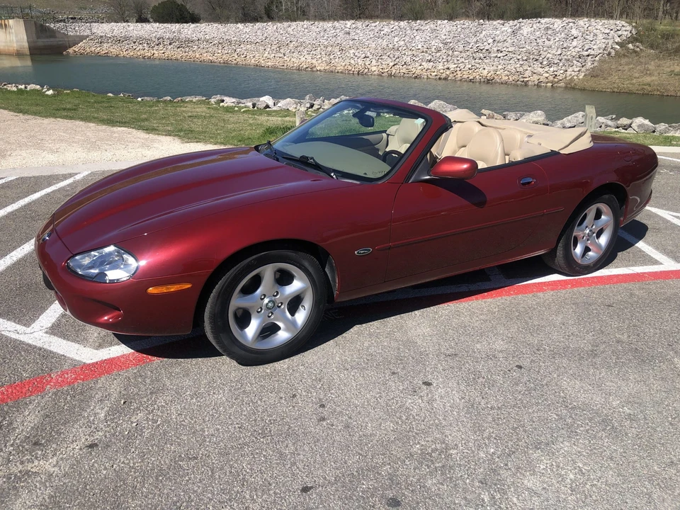 2000 Jaguar X100 XK8 - Image 3 of 31