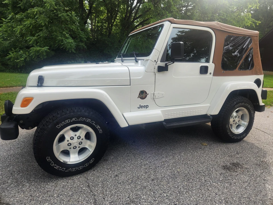 2000 Jeep TJ Wrangler - Image 5 of 31