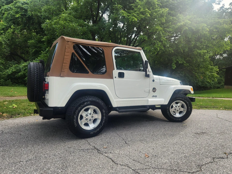 2000 Jeep TJ Wrangler - Image 11 of 31