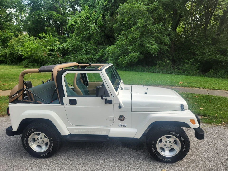 2000 Jeep TJ Wrangler - Image 25 of 31