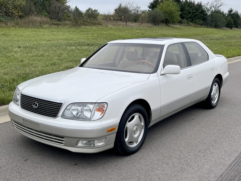 2000 Lexus LS 2nd Gen - Image 9 of 31
