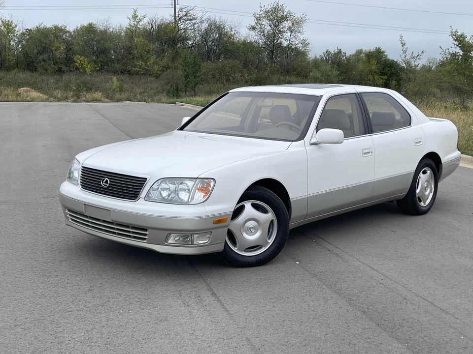 2000 Lexus LS 2nd Gen - Image 10 of 31