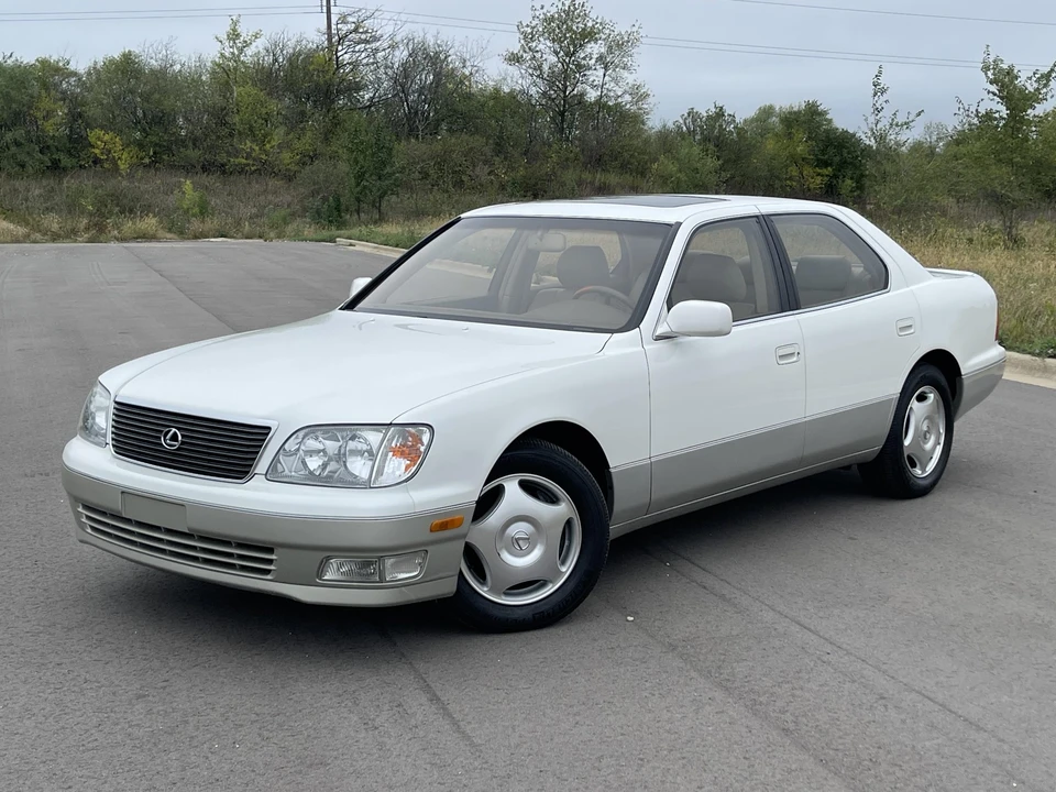 2000 Lexus LS 2nd Gen - Image 4 of 31