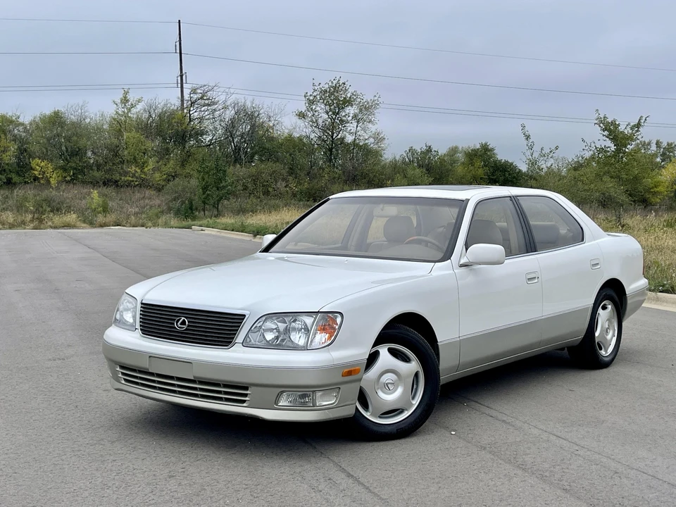 2000 Lexus LS 2nd Gen - Image 6 of 31