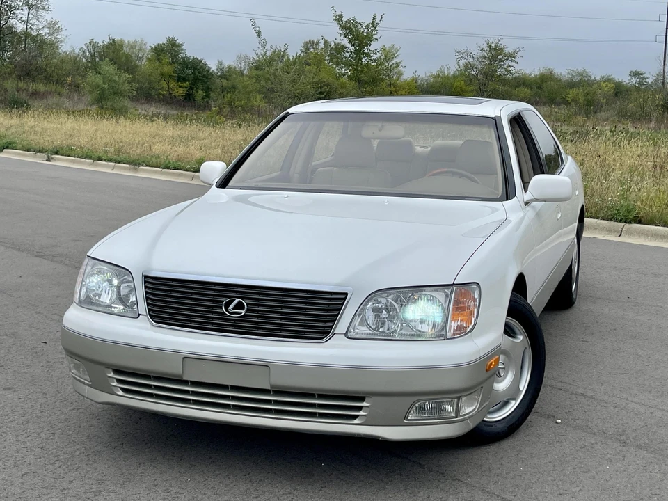 2000 Lexus LS 2nd Gen - Image 22 of 31