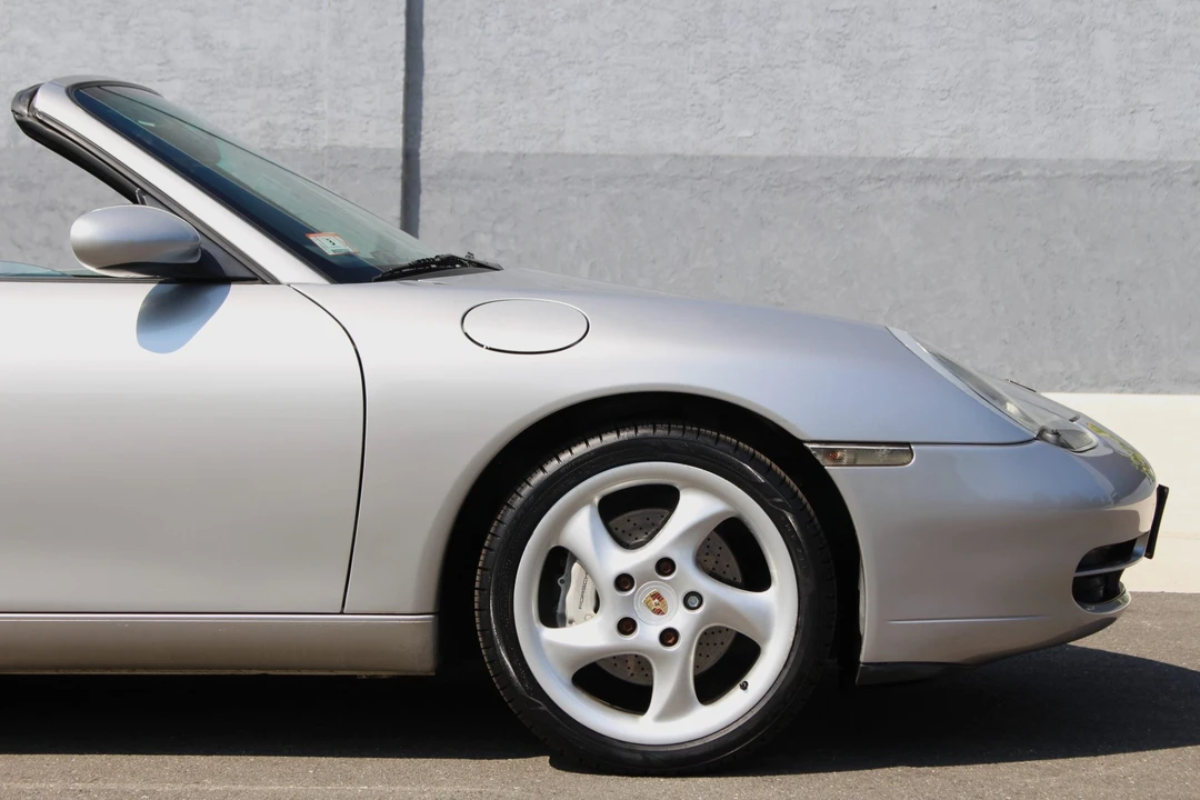 2000 Porsche 996 Carrera - Image 30 of 31