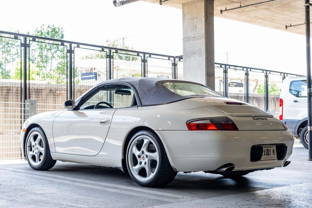2000 Porsche 996 Carrera - Image 12 of 31