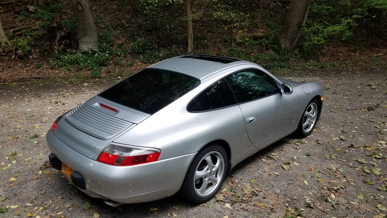 2000 Porsche 996 Carrera - Image 9 of 31