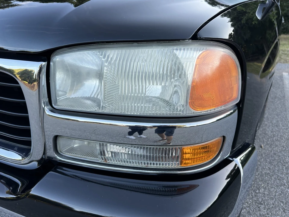 2001 GMC Yukon 2nd Gen - Image 29 of 31