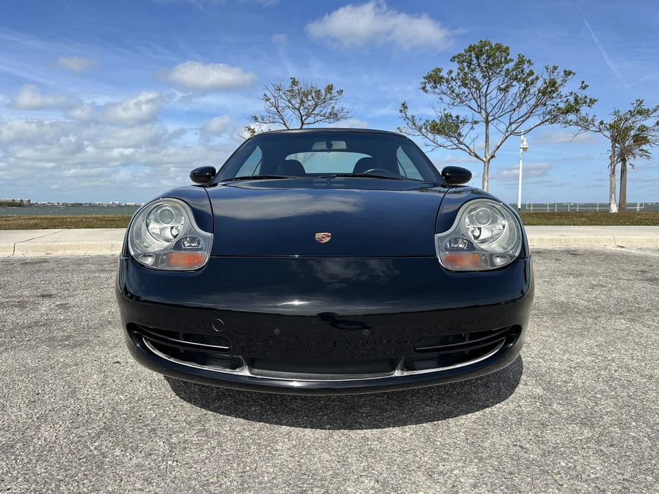 2001 Porsche 996 Carrera 4 - Image 15 of 31