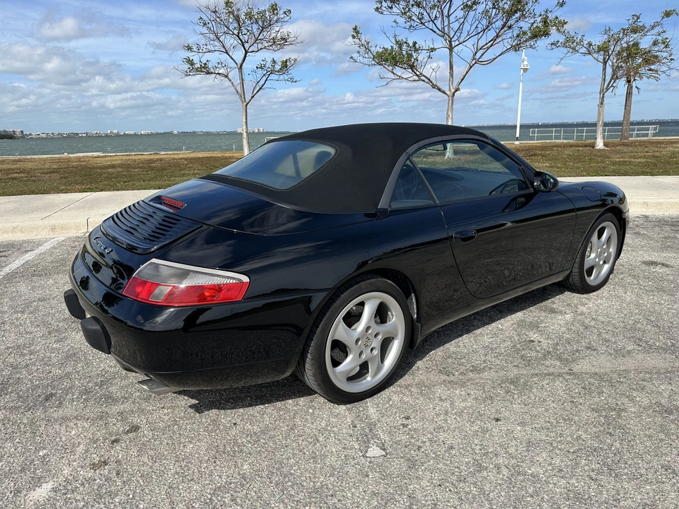 2001 Porsche 996 Carrera 4 - Image 24 of 31