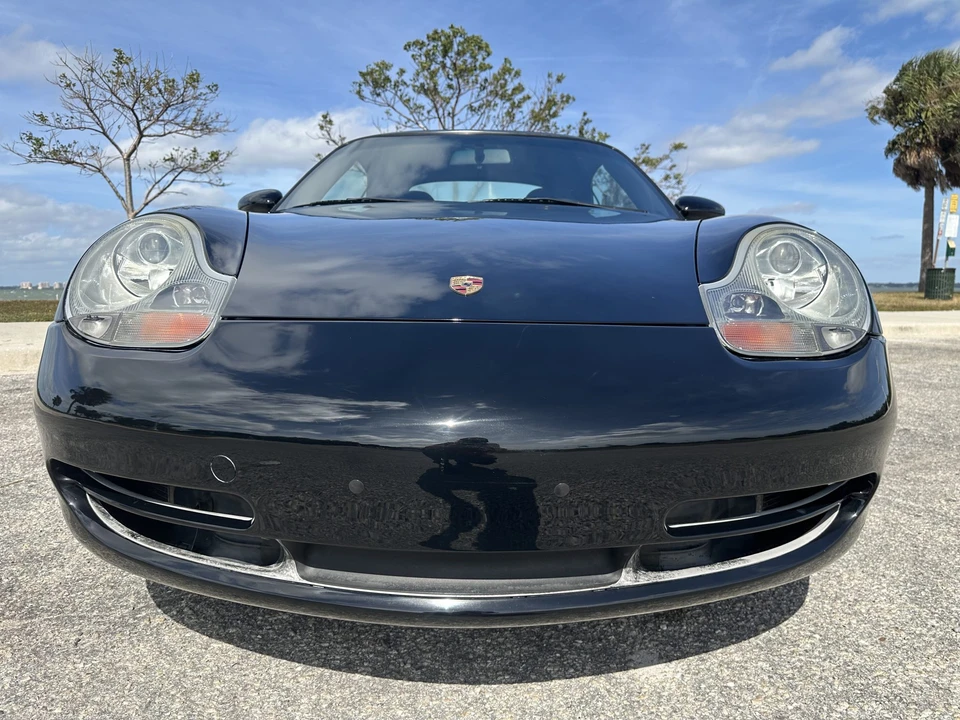 2001 Porsche 996 Carrera 4 - Image 16 of 31