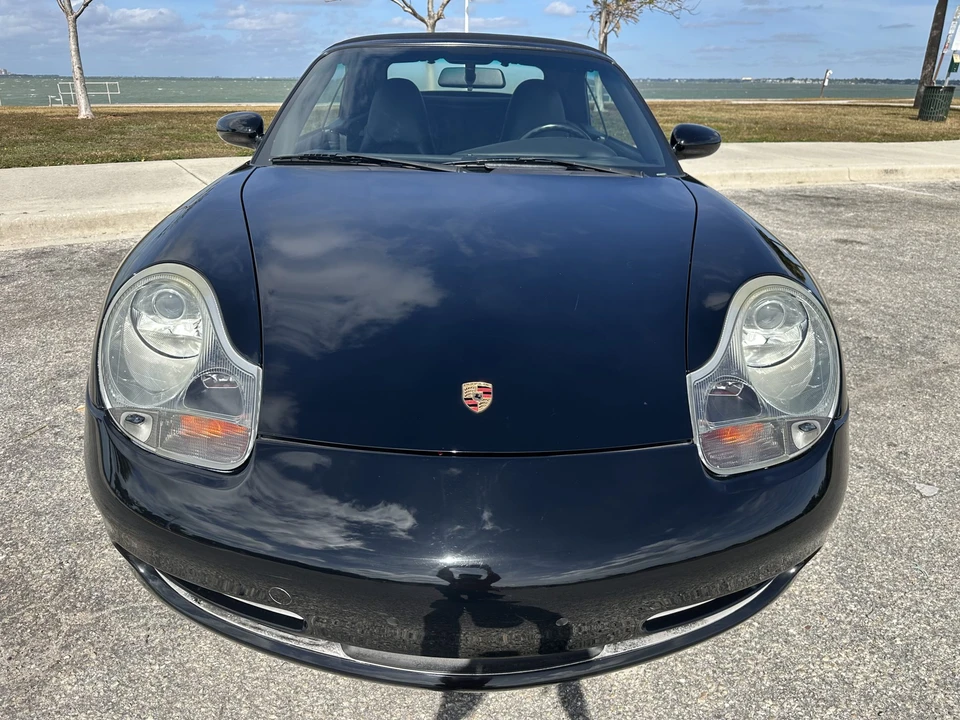 2001 Porsche 996 Carrera 4 - Image 17 of 31