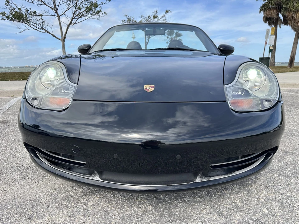 2001 Porsche 996 Carrera 4 - Image 4 of 31