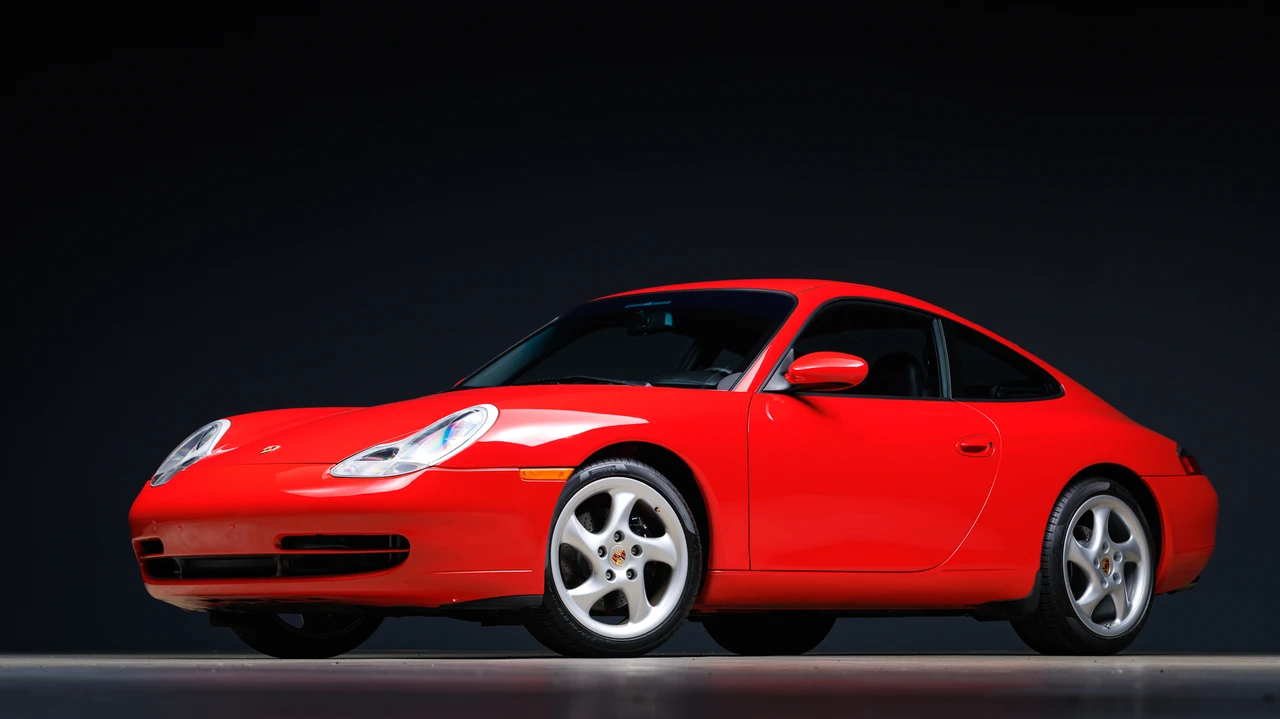 2001 Porsche 996 Carrera - Image 2 of 31