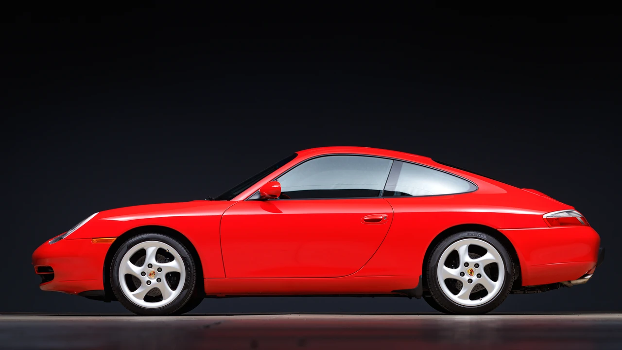 2001 Porsche 996 Carrera - Image 26 of 31