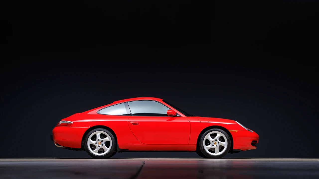 2001 Porsche 996 Carrera - Image 13 of 31
