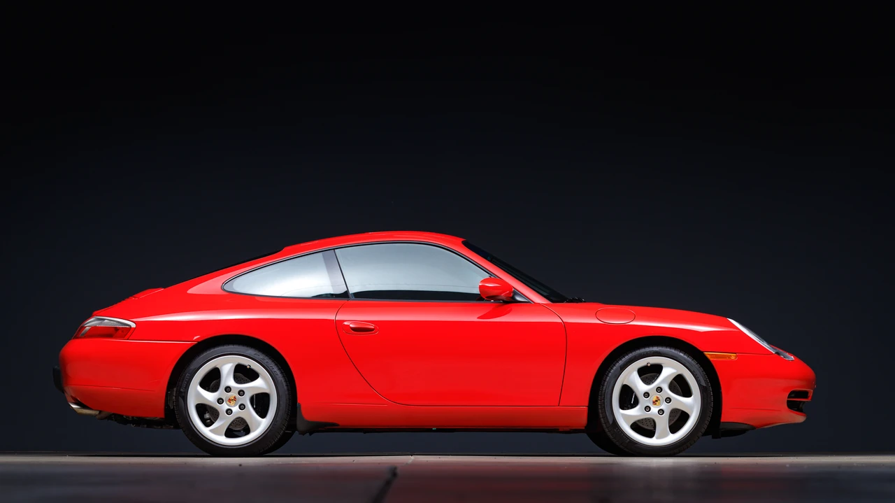 2001 Porsche 996 Carrera - Image 12 of 31