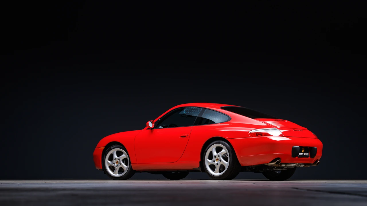 2001 Porsche 996 Carrera - Image 23 of 31