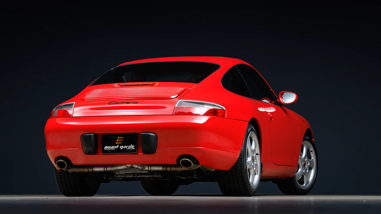 2001 Porsche 996 Carrera - Image 16 of 31