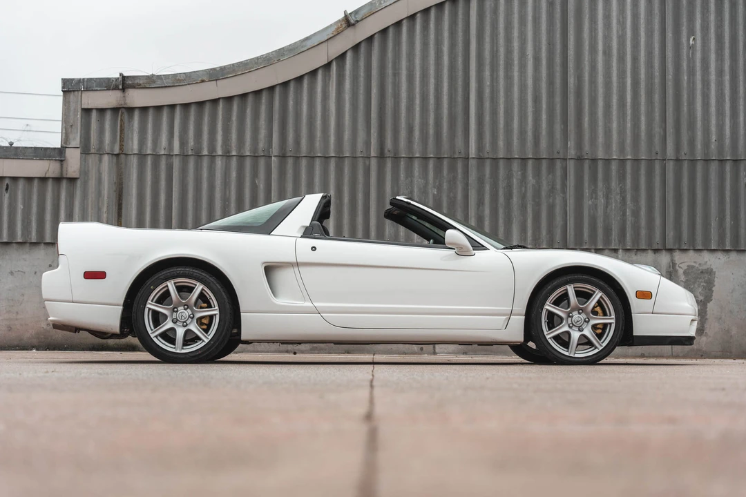 2002 Acura NA2 NSX - Image 16 of 31