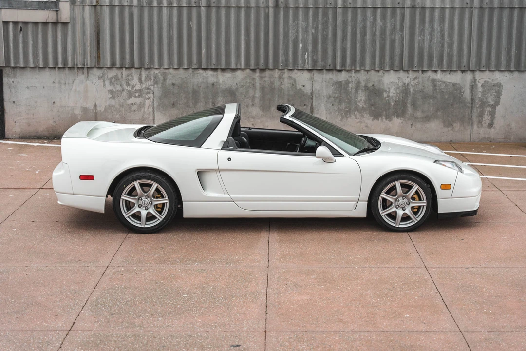 2002 Acura NA2 NSX - Image 13 of 31