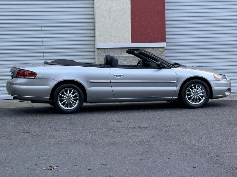 2002 Chrysler Sebring - Image 24 of 31
