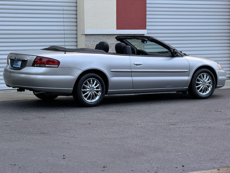 2002 Chrysler Sebring - Image 26 of 31