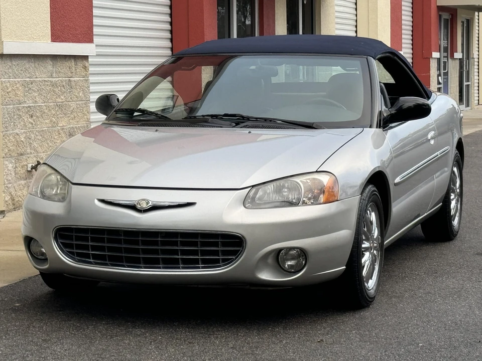 2002 Chrysler Sebring - Image 4 of 31
